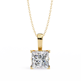 Majestic Glow Diamond Pendant